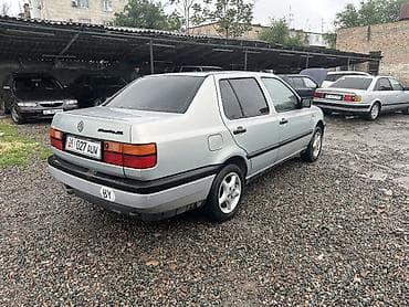 srv 3: Volkswagen Vento: 1993 г., 1.8 л, Механика, Бензин, Седан — 6