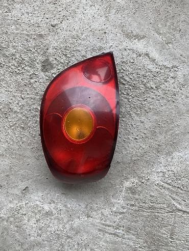 Задний фонарь (Левый) для автомобиля. срочно at lalafo.kg Задний фонарь (Левый) для автомобиля. срочно