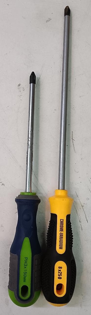 Отвёртки ph3
длина 150 мм 
длина 300 мм