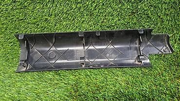 k 7: Накладка сиденья правая Е60 7 126 634 Год 2003 В отличном состоянии — 2