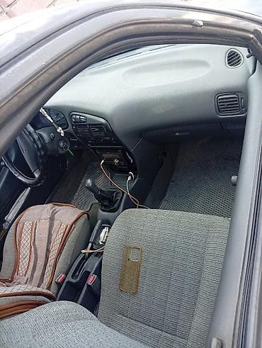 1995: Mitsubishi Lancer: 1995 г., 1.3 л, Механика, Бензин, Седан — 2