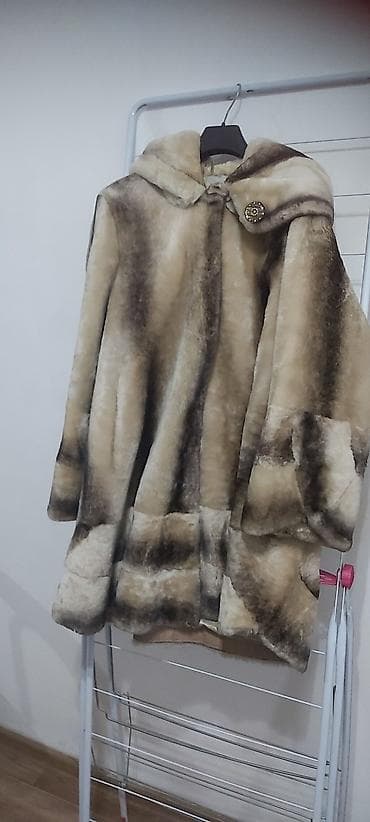 second hand: Шуба, По колено, С капюшоном, 6XL — 2