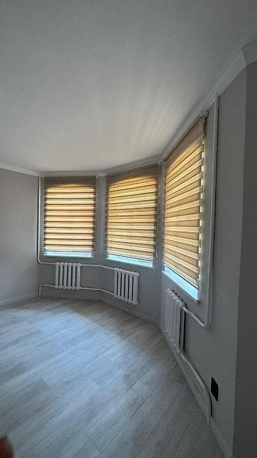 сдаю места в аренду: 300 м², 4 комнаты — 8