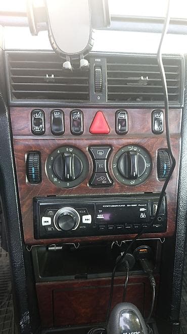 Транспорт: Сenter console Mercedes-Benz 2000 г., Новый, Оригинал, Германия — 1