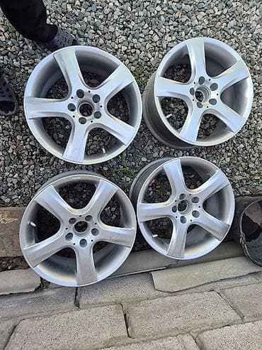 балон зимние: Колеса в сборе 215 / 50 / R 17, Зима, Б/у, Комплект, Литые, отверстий - 5 — 1