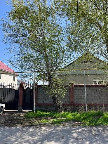Дом с участком и капитальным двором. - Одноэтажный жилой дом с