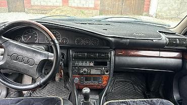 Audi: Audi 100: 1993 г., 2.6 л, Кол менен иштөөчү, Бензин, Седан — 3