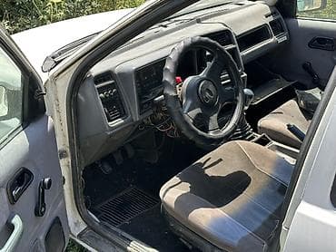 Ford Sierra: 1991 г., 2 л, Бензин, Седан — 5