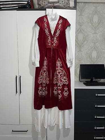 кыргызская национальная одежда: Национальный костюм, Женский — 1