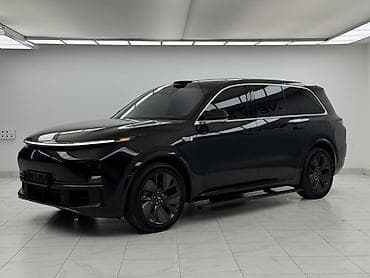 sprinter 2 9: Lixiang L9: 2024 г., 1.5 л, Автомат, Электромобиль, Кроссовер — 2