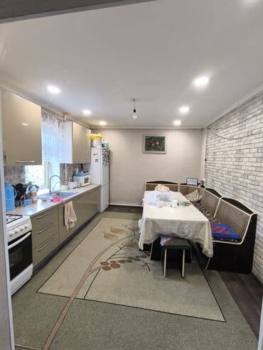 меняю на скот: Продаю дом с. Новопавловка ж/м Алтын Ордо . Дом кирпичный — 17