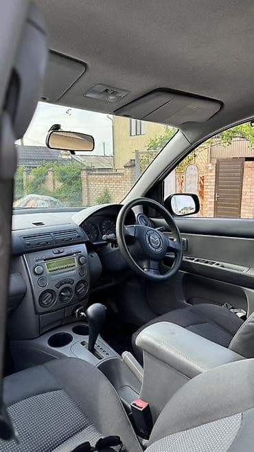 Mazda Demio: 2004 г., 1.5 л, Автомат, Бензин, Хэтчбэк — 6