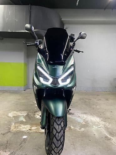 Скутеры: Макси-скутер 150 куб. см, Бензин, Б/у — 4