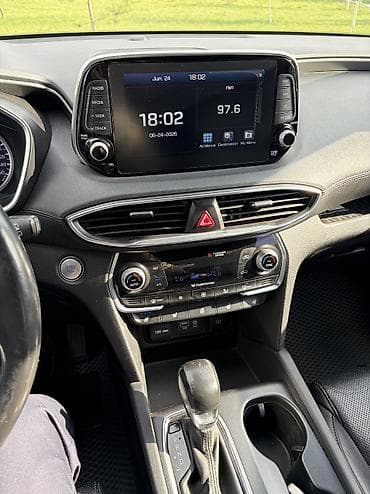 Продажа авто: Hyundai Santa Fe: 2018 г., 2 л, Автомат, Дизель, Кроссовер — 10