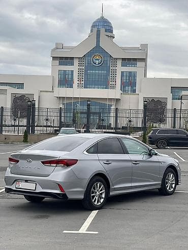 Продажа авто: Hyundai Sonata: 2022 г., 2 л, Автомат, Газ, Седан — 4