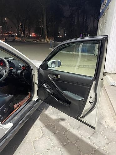 terrano 2: Nissan Skyline: 2003 г., 2.5 л, Автомат, Бензин, Седан — 4