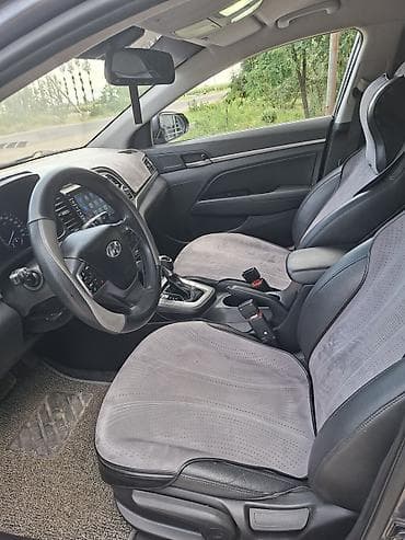 Hyundai Avante: 2018 г., 1.6 л, Автомат, Бензин, Седан — 7