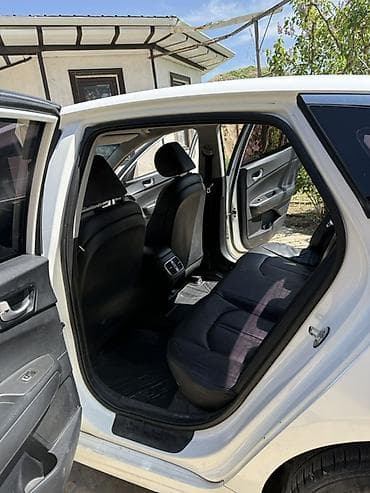 галовка 1 8: Kia K5: 2018 г., 2 л, Автомат, Газ, Седан — 2