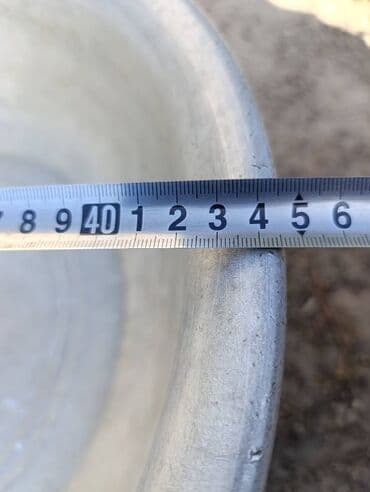 пустые канистры: Тазы СССР Алюминий - 1600 сом Латунь - 2500 сом Эмаль большой - 350 — 4