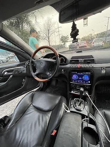 Mercedes-Benz 220: 2000 г., Автомат, Бензин, Седан — 6