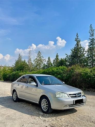 Chevrolet Lacetti: 2004 г., 1.6 л, Автомат, Бензин, Седан at lalafo.kg Chevrolet Lacetti: 2004 г., 1.6 л, Автомат, Бензин, Седан