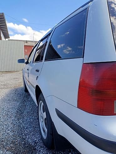Volkswagen: Volkswagen Golf Variant: 2004 г., 2 л, Механика, Бензин, Универсал — 5