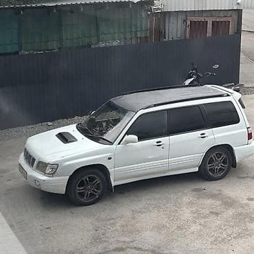 Subaru Forester: 2001 г., 2 л, Автомат, Универсал