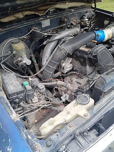 Унаа сатуу: Toyota Hilux Surf: 1993 г., 3 л, Кол менен иштөөчү, Дизель, Жол тандабас — 6