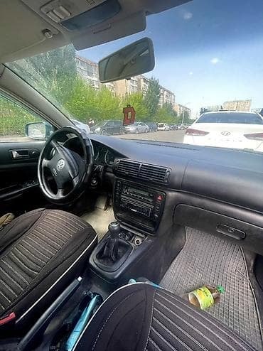 Volkswagen Passat: 2003 г., 2 л, Механика, Бензин, Седан — 5