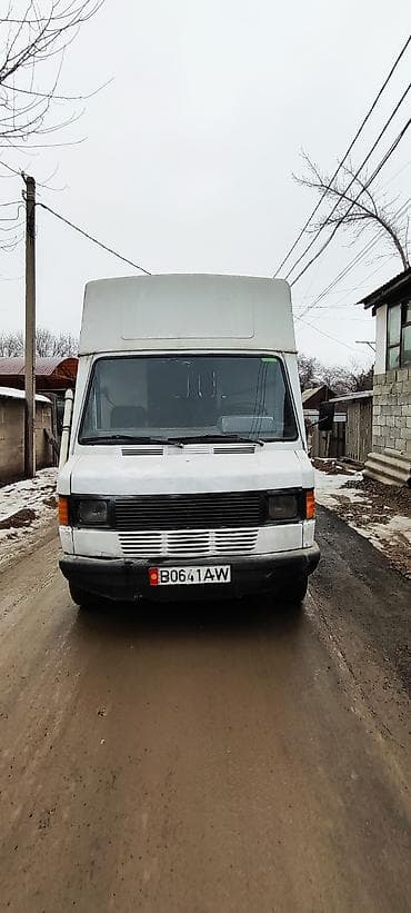Mercedes-Benz T1: 1994 г., 3 л, Механика, Дизель, Фургон