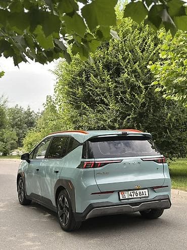 wuling mini ev: GAC Aion Y — полностью электрический компактный кроссовер. Ключевые — 4