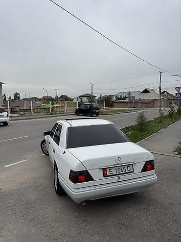 aion v plus: Mercedes-Benz E-Class: 1994 г., 2.2 л, Механика, Бензин — 5