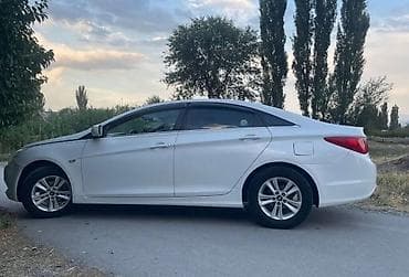 changan x5: Hyundai Sonata: 2010 г., 2 л, Газ, Седан — 2