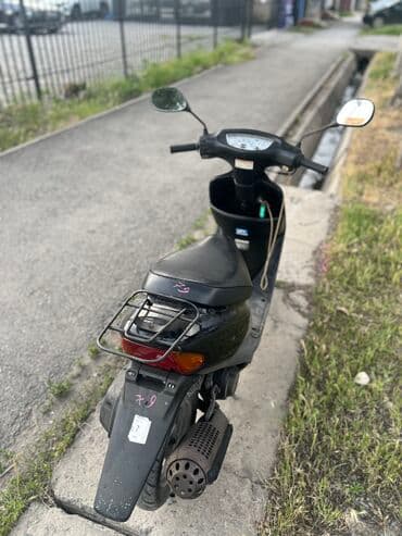 ямаха джог: Скутер түрү Honda, 50 куб. см, Бензин, Колдонулган, Бөлүп төлөө менен — 4