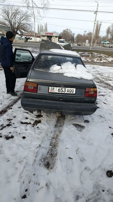 Volkswagen Jetta: 1990 г., 1.8 л, Механика, Седан — 1