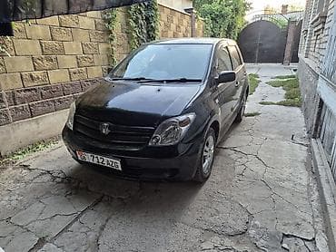 тойтота ист: Toyota Ist: 2004 г., 1.5 л, Автомат, Бензин, Хэтчбэк — 1