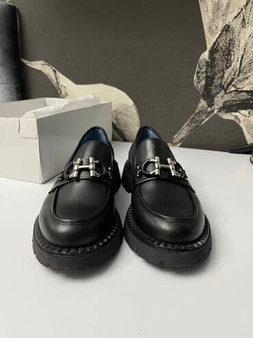 фирменная обувь из италии: Черные лоферы Angelina Jones, натуральная кожа, размер 38, но подойдет — 2