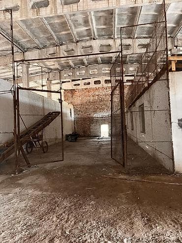 гаражи металлические: Сдаются в аренду сухие складские помещения площадью 155м², 450м² — 8