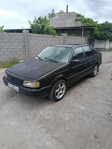 daf 480: Volkswagen Passat: 1990 г., 1.8 л, Механика, Бензин, Седан — 4