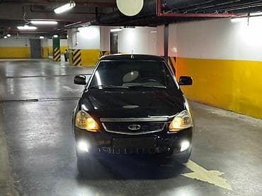 автом: ВАЗ (ЛАДА) Priora: 2013 г., 1.6 л, Ручные, Бензин, Седан — 2