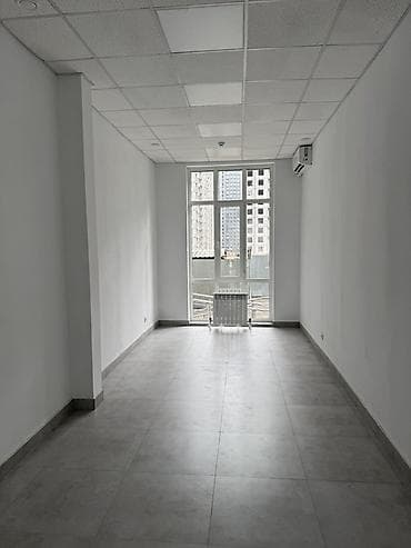 торговый места: Сдается Коммерческое помещение на первом этаже современного жилого — 9