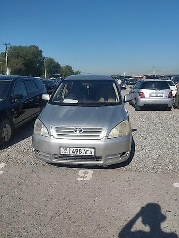 Toyota Ipsum: 2002 г., 2.4 л, Автомат, Бензин, Минивэн
