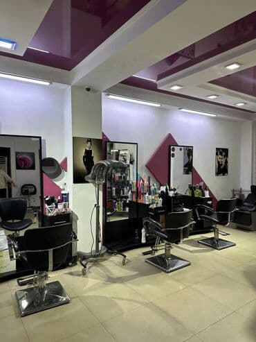 парикмахерские оборудование: Сдаю Кабинет в салоне, 15 м², Для визажиста, Для лешмейкера, Для мастера по маникюру — 1