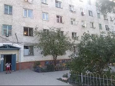 комната балыкчи: Сдаю комнату гостиничного типа в районе Ахунбаева/Малдыбаева. Секция — 4