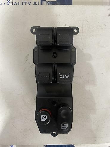 пульт хонда: Блок кнопок управления стеклоподъемниками (водительская дверь) — 1