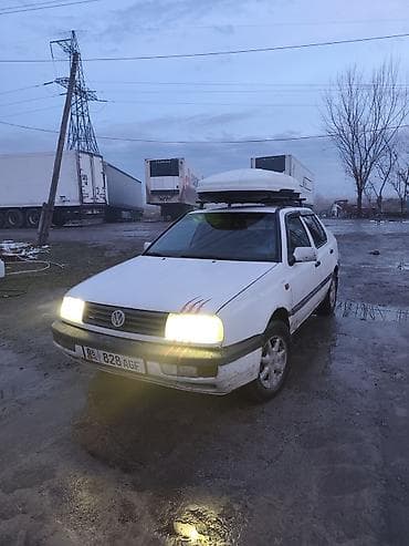 toyota ict: Volkswagen Vento: 1992 г., 1.8 л, Механика, Седан — 7