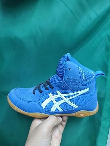 🥊 Борцовки ASICS: Профессиональная обувь для будущих чемпионов! Ищете