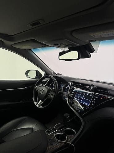Toyota Camry: 2017 г., 2.5 л, Вариатор, Гибрид, Седан — 8