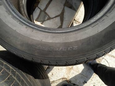 старые покрышки: Продаю две пары летних шин 235/65/R17. Пара Nexen, пара Dunlop — 3