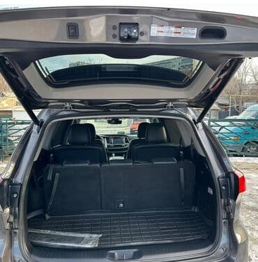 range tover: Toyota Highlander: 2017 г., 3.5 л, Автомат, Бензин, Внедорожник — 7